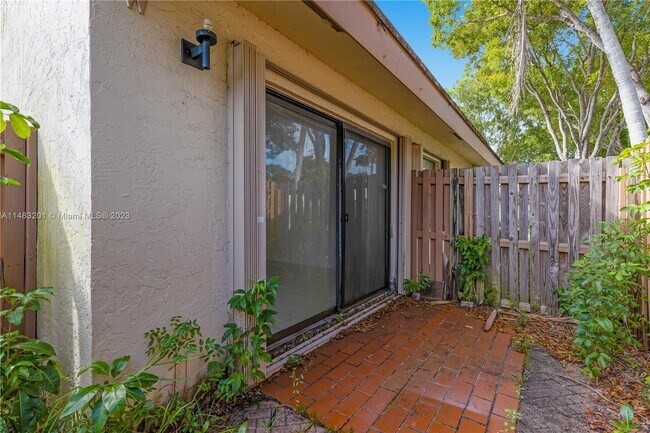 Building Photo - 11522 SW 109th Rd