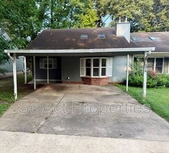 Building Photo - 1401 Elmdale Pl