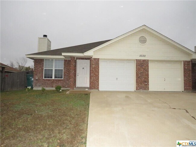 Building Photo - 2320 Wildewood Dr