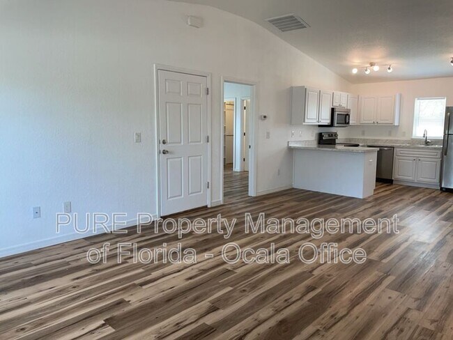 Building Photo - 2580 SW 168th Pl
