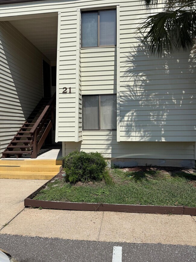 Foto del edificio - 308 Miracle Strip Pkwy SW