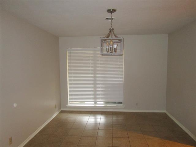 Foto del edificio - 7128 Clemson Dr