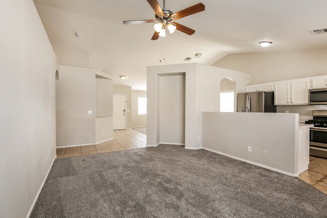 Foto del edificio - 3742 St Peter Ct