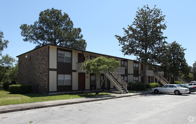 Exterior of Building - Baytree Apartments