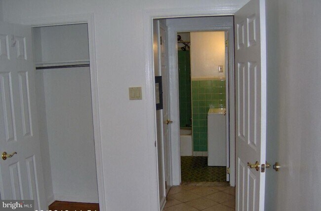 Foto del edificio - 7512 Brentwood Rd