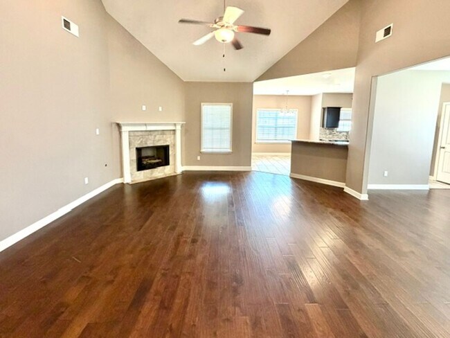 Foto del edificio - 8630 Ainsley Cv