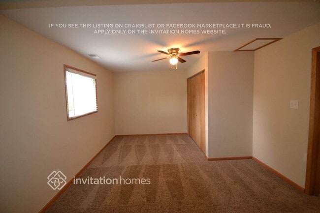 Building Photo - 16610 Robinhood Dr