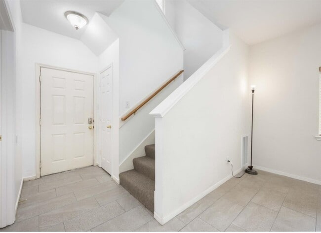 Foto del edificio - 20827 Settlers Lake Cir N