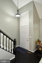 Building Photo - 406 Fortress Way