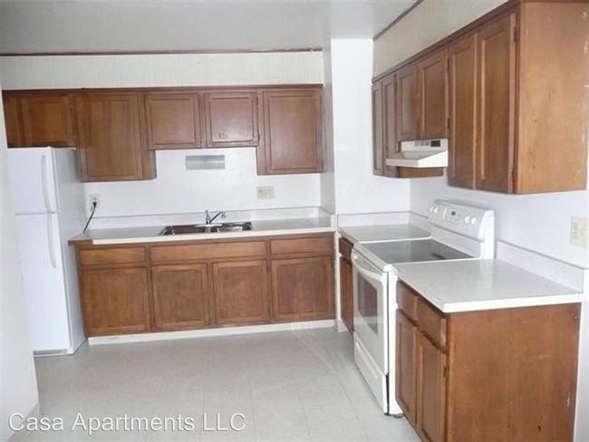 Building Photo - 3335 Sun Valley Terrace