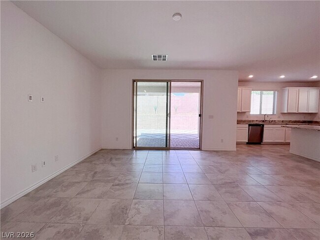 Foto del edificio - 6498 Bayley Springs Ave