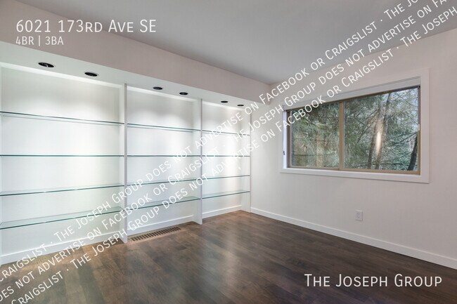 Foto del edificio - 6021 173rd Ave SE