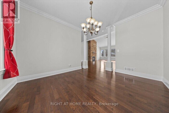 Building Photo - 6833 Suncrest Dr