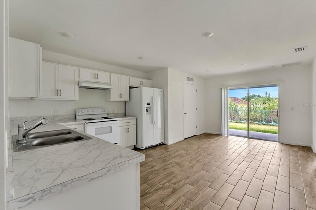 Building Photo - 808 Abbeville Ct