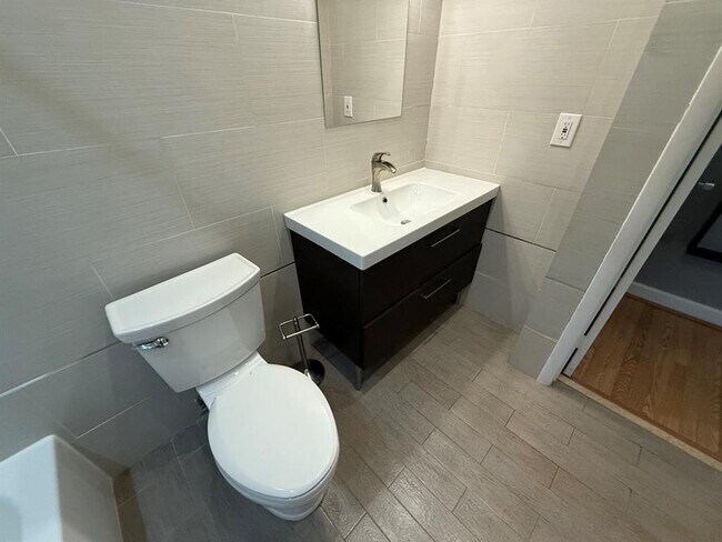Foto del edificio - 732 NW 91st Ter