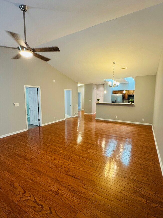 Building Photo - 7722 Ellisville Ln