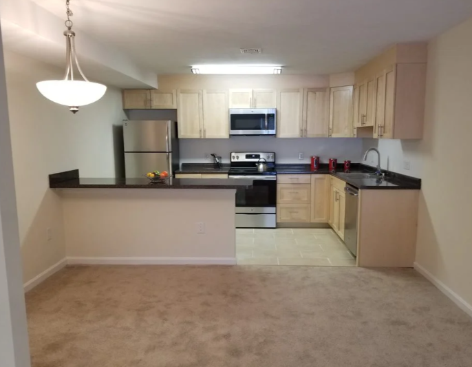 Foto principal - 93 Waterfall Dr