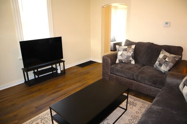 Foto del edificio - Charming, Newly Updated Home!