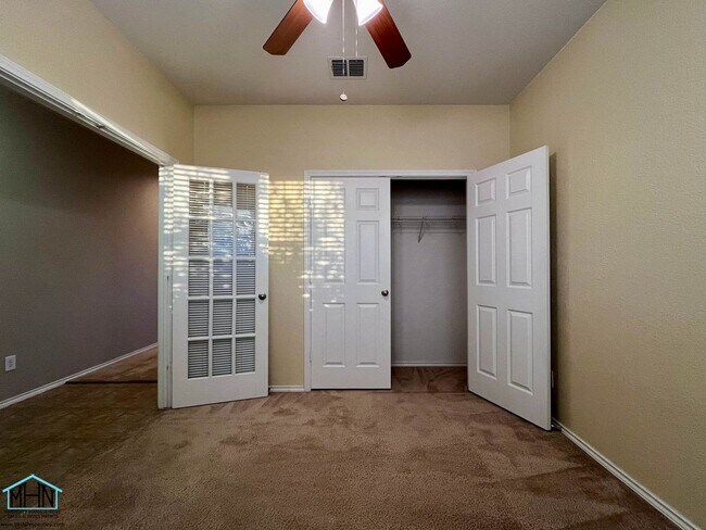 Foto del edificio - 3802 Mahogany Cove
