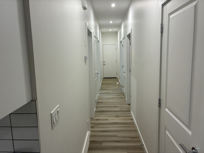 Building Photo - 7814-7891 91 St