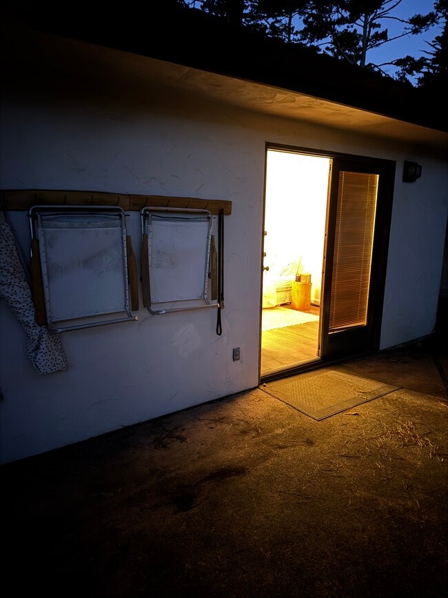 Foto del edificio - 4089 Sunset Ln