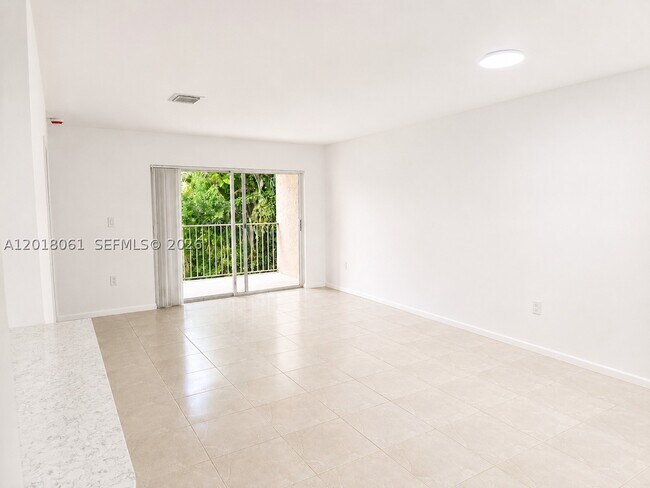 Building Photo - 15721 SW 137th Ave