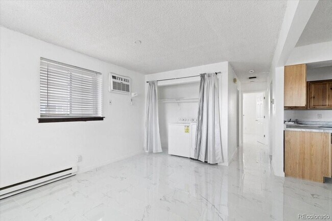Foto del edificio - 214 S Ingalls St