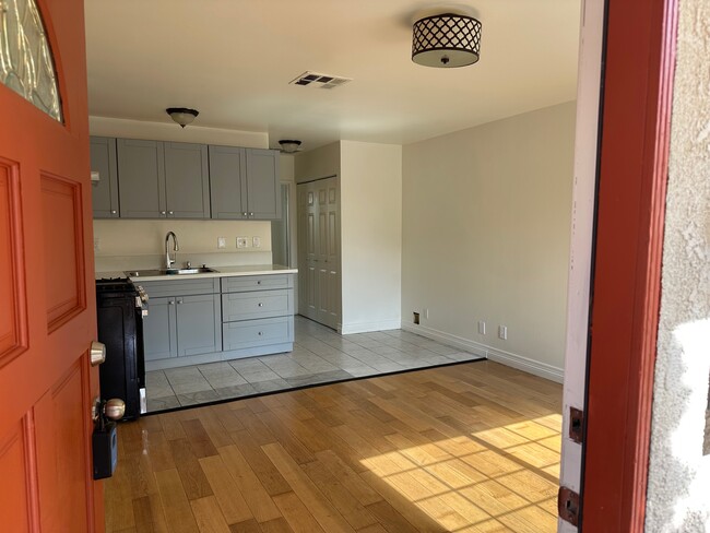 Living/Kitchen - 2406 Florencita Ave