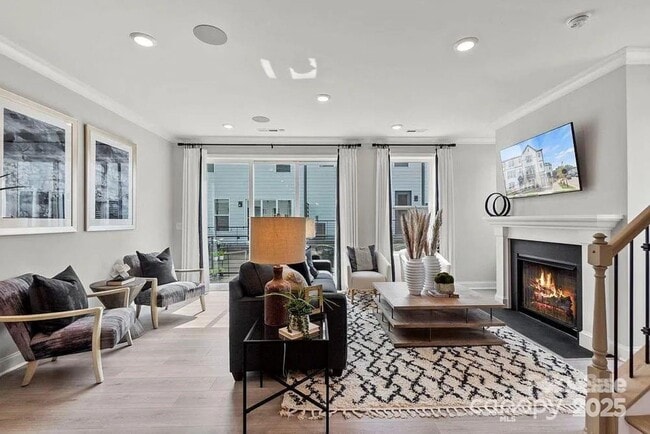 Foto del edificio - 5029 Westmead Ln