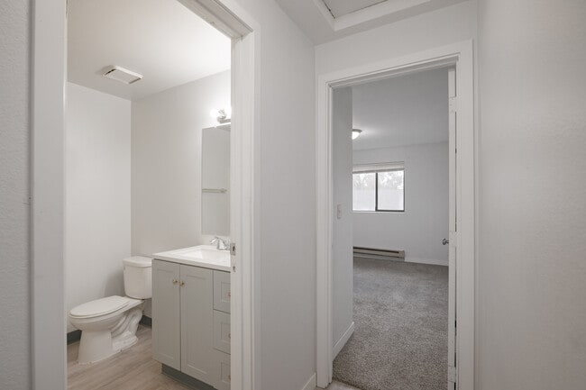 Building Photo - Yakima M.F. LLC