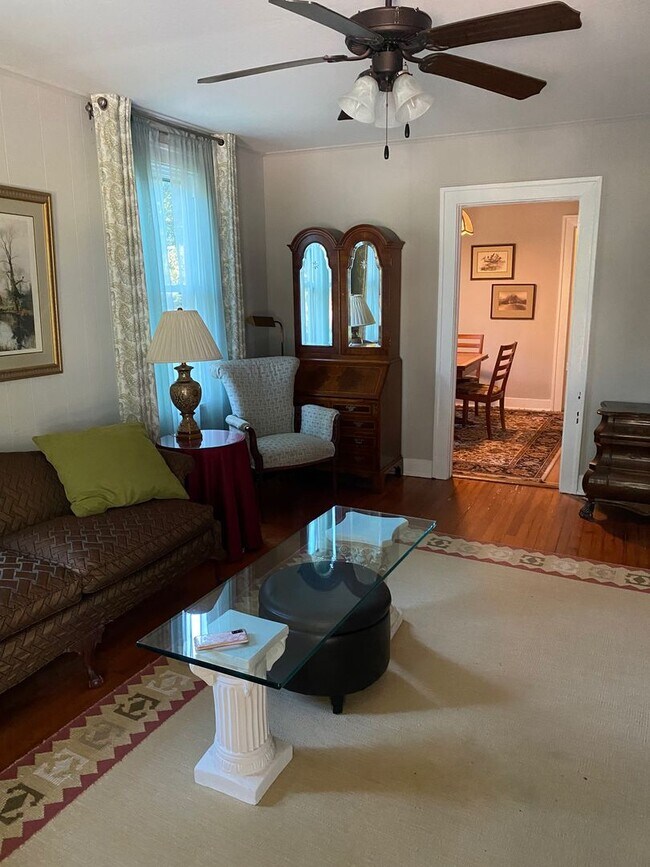 Foto del edificio - Furnished Home for Rent - Utilities included!