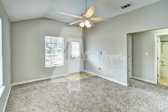 Building Photo - 2212 30th St. Unit C