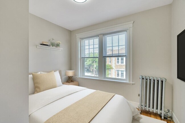 Building Photo - 59 Lanark Rd