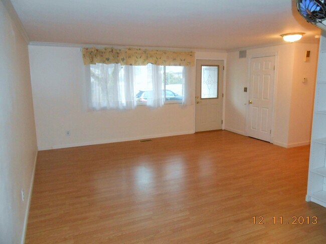 Foto del edificio - Beautiful 4 Bed 2 Bath Rambler Near Microsoft