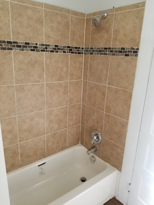 Foto principal - 529 Carroll Ave