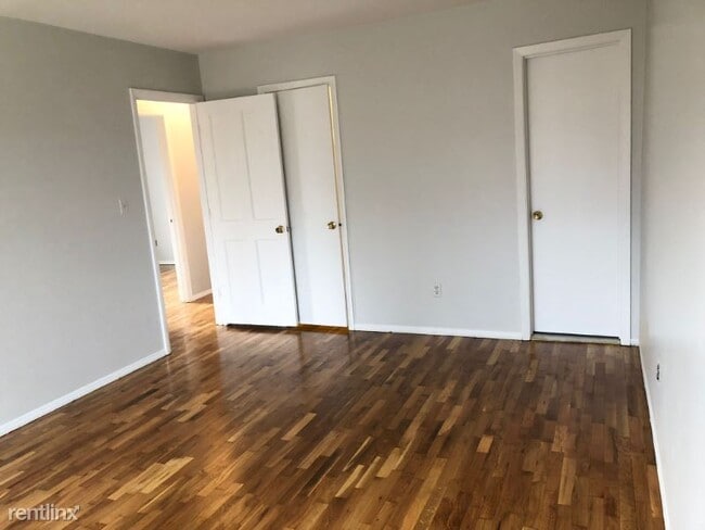 Building Photo - 5 br, 3 bath House - 25 Lillian St