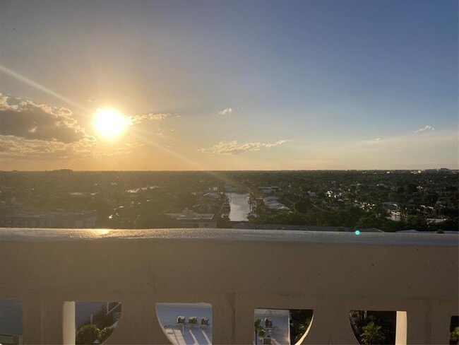 Foto del edificio - 4010 Galt Ocean Dr