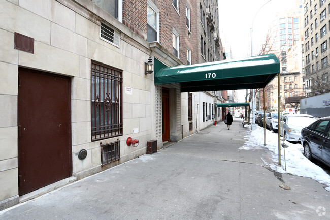 Building Photo - 170 W 76th St