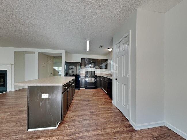 Foto del edificio - 124 Trayesan Dr