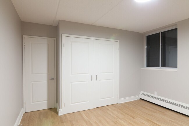 Photo du bâtiment - 4800 Maisonneuve Blvd W