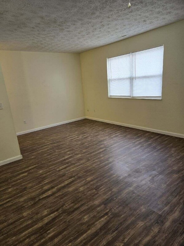 Foto del edificio - 1725 Watson Rd SE