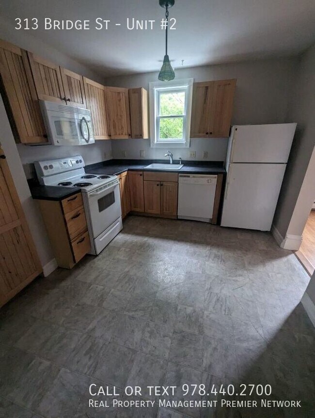 Building Photo - 2 Bedroom in Manchester