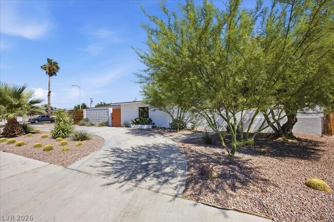 Building Photo - 701 Canosa Ave