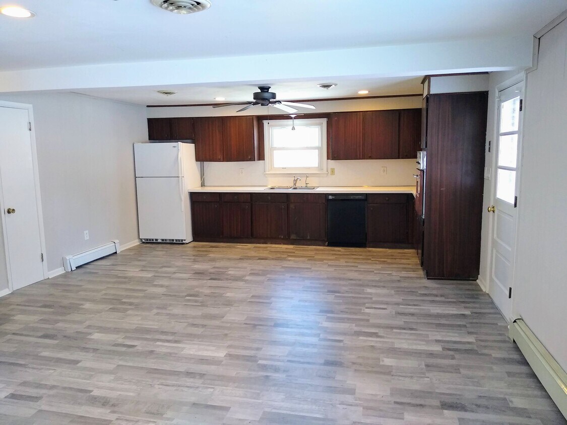 18118 York Rd, Parkton, MD 21120 House Rental in Parkton, MD