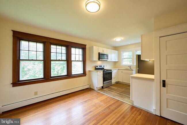 Foto del edificio - 53 W Knowlton Rd