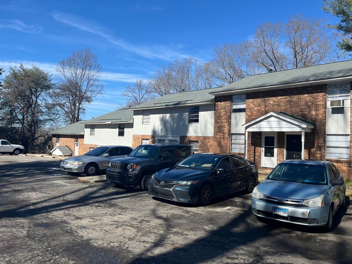 Foto del edificio - Skyview Townhomes