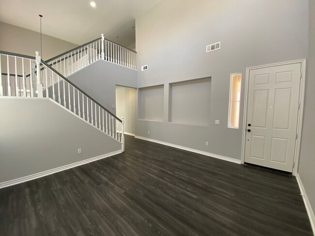 Building Photo - Gorgeous Ana Verde 4 bedroom - Coming soon !