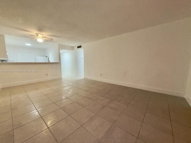 Foto del edificio - 15221 NE 6th Ave