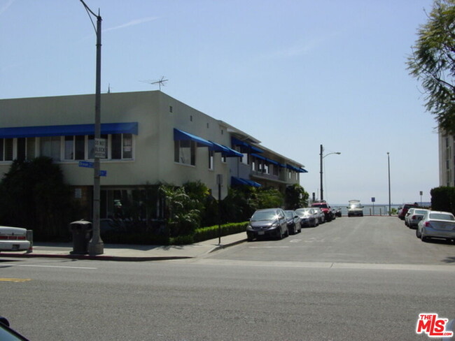 Foto del edificio - 1162 E Ocean Blvd