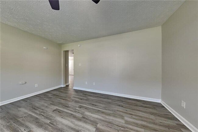 Building Photo - 2479 Heatherton Ct